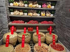 零售区-哥老官重庆美蛙鱼头(宝山龙湖店)