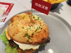 -必胜客(华南摩尔店)