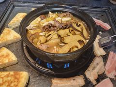 -有一锅·野生菌黑山羊腊排骨火锅(古城北门店)