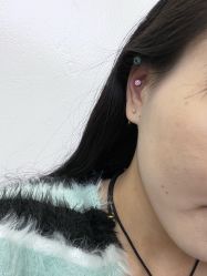 -花师傅专业手穿耳洞打耳洞穿孔