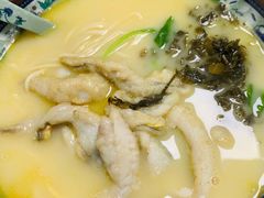 招牌黄鱼面-明呈黄鱼面馆(斜土路店)