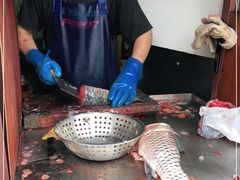 -梅记大块头爆鱼店(乍浦路店)