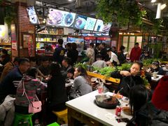 大堂-钢管厂歆瑞源油卤串串香(春熙路太古里店)