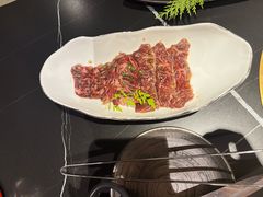 -山川小町·极番烧肉(新地假日广场店)