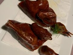 脆皮乳鸽-新荣记(BFC外滩金融中心店)
