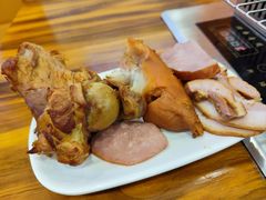 -哈尔滨小酒馆·鲜肉现穿自助烧烤(康新花园店)