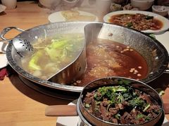 -大众跷脚牛肉馆·非遗传承单位(峨眉山店)