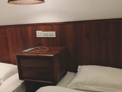 -拖板鞋咖啡旅行酒店(春熙路地铁站店)