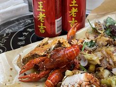 -老东镇啤酒屋海鲜加工·蒸汽海鲜·海鲜烧烤(台东店)