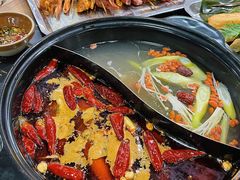 -灌县老妈砂锅串串香(万科红生活广场店)
