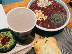 -八月美食小馆(银泰城总店)