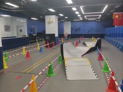 -八爪矩阵极限运动馆·儿童平衡车·感统训练(南海子公园校区)