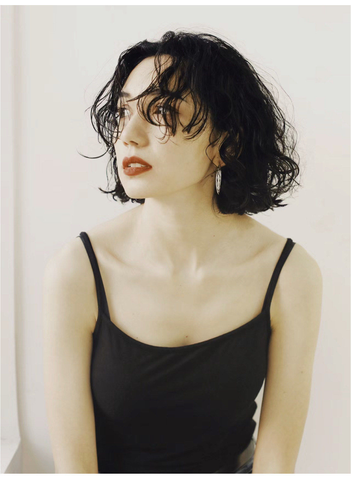 短发卷发最正确的打开方式:洒脱随性,自信有魅力