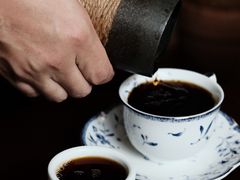 -Café Monson