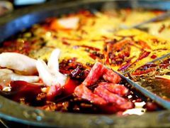 -渝嘴小老弟老火锅(华新村店)