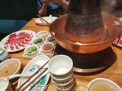 -额尔敦传统涮火锅·烧烤(鑫源山庄店)