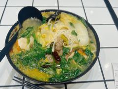 -肥汁米蘭香港米线(长宁来福士店)