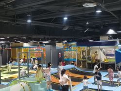 -反弹蹦床公园·亲子乐园·团建·派对(巴南万达店)
