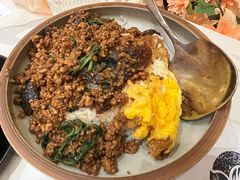 泰式打抛饭-听闻·皇隆阁榴莲鸡(骑楼老街水巷口店)