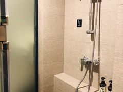 淋浴房-上海外滩老码头亚朵酒店