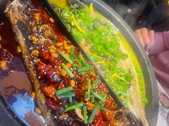 -鸣记脆皮烤鱼·海鲜烤鱼(三八广场店)