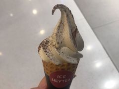 -喜茶(杭州滨江宝龙店)