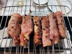 -喜悦小串丹东小黄牛海鲜烧烤大排档(民主广场店)