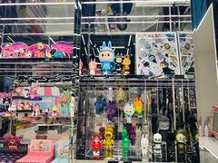 -泡泡玛特POPMART(侨福芳草地店)
