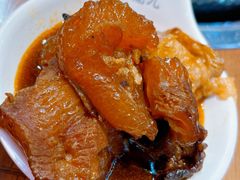 -来龍儿鲜切牛肉自助老火锅