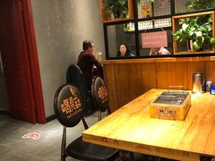 -喝丢一只鞋海鲜烧烤·海肠捞饭(文体街店)