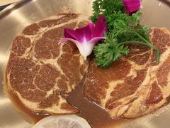 -臻牛烤肉