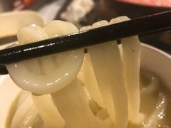 -鲜入围煮花胶鸡海鲜火锅