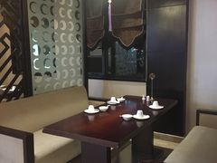 -温汤大酒店餐厅