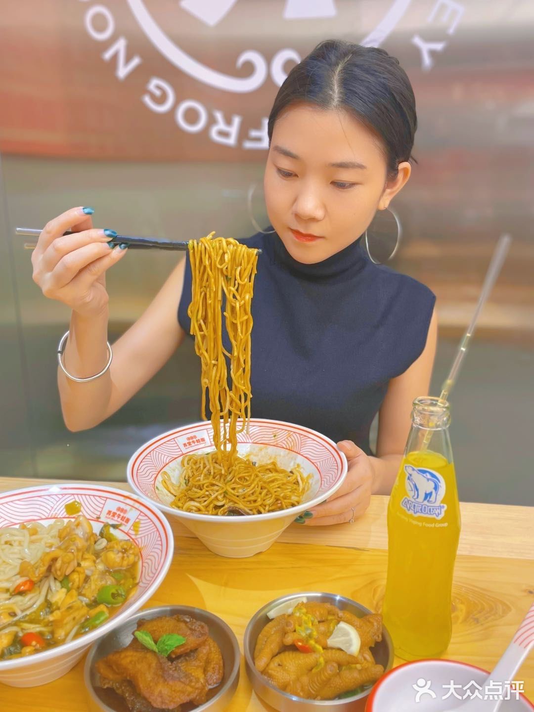 广州美食//上海特色  鸿运里•弄堂牛蛙面‼️