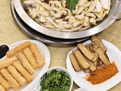 -芭夯兔·无骨兔汤锅(华阳店)
