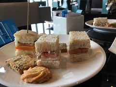 -广州天河希尔顿酒店