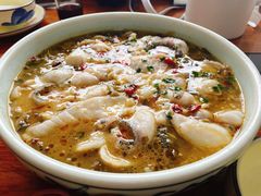 酸菜鱼片-胡子饮食店