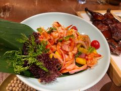 青芒果春虾仁-老滇山寨•云南特色菜•地方菜•民族风情歌舞表演(金碧店)