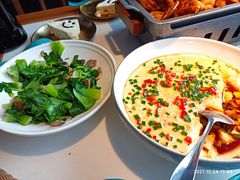 -荷塘秋月·本帮江浙菜(国权路店)