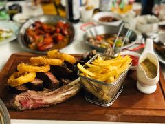 -中茵皇冠假日酒店·棕榈岛湖畔餐厅