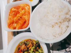-老乡鸡(上海白玉兰广场店)