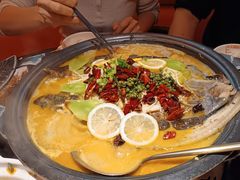 酸辣金汤烤鱼-探鱼·鲜青椒爽麻烤鱼(北京路天河城店)