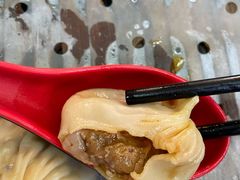 蟹黄汤包-食惠里小笼包面馆(越秀店)