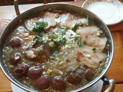 -闯关东东北农家菜(崂山石老人店)