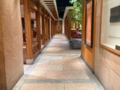 -萨拉伯尔(燕莎友谊商城店)