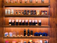 零售区-星巴克(凯德晶萃店)