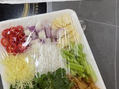 -官塘陈记鱼生·潮汕砂锅粥·牛肉火锅(潮枫路总店)