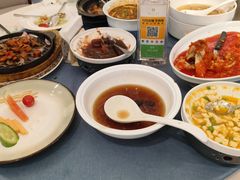 -满江红四季餐厅 · 国家五钻级酒家(新纪元大酒店店)
