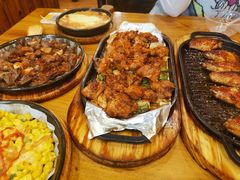 -老东镇啤酒屋海鲜加工·蒸汽海鲜·海鲜烧烤(台东店)