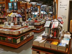 -西西弗书店&矢量咖啡(凯德晶萃广场店)